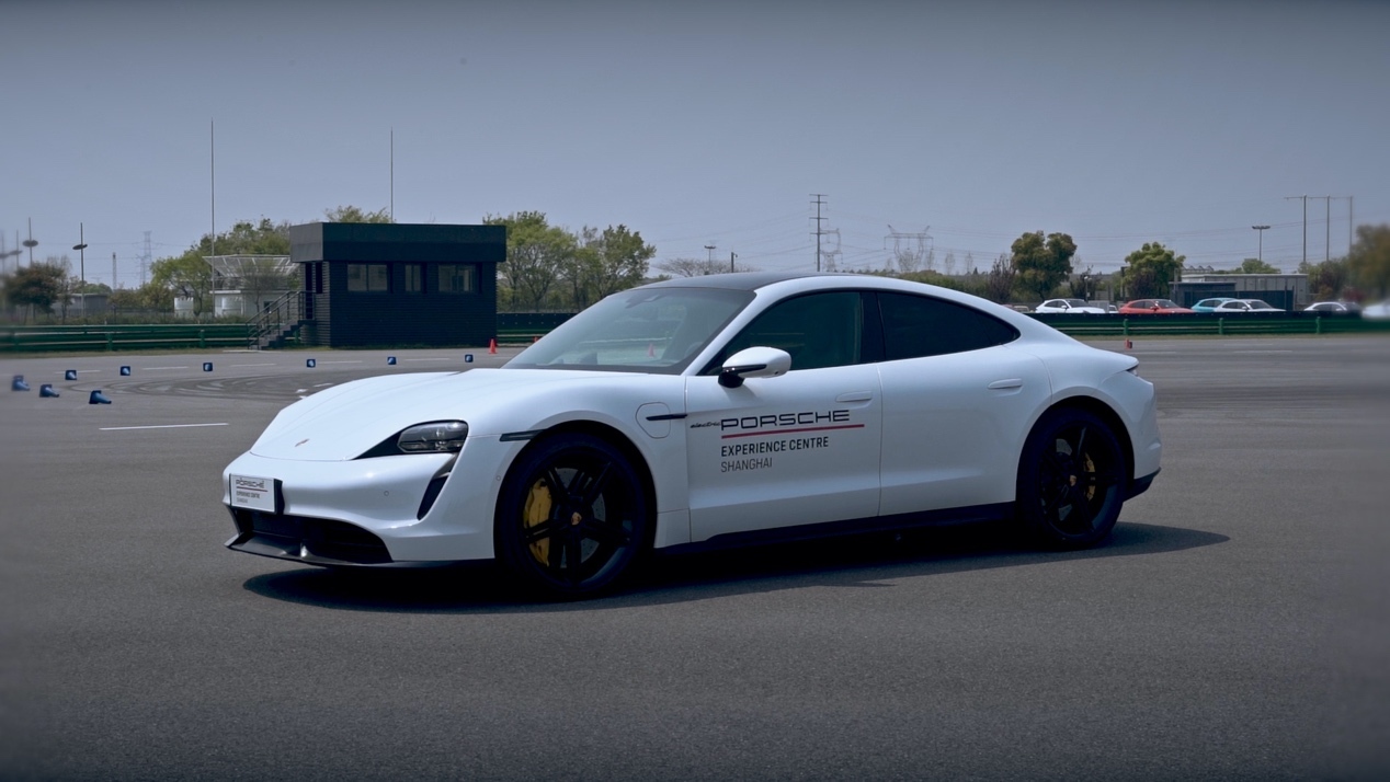 芒果娱乐网址 -欧篮联清晨再迎强敌，塞维利亚主帅复盘，主帅态度——赛场秩序良好，更衣室氛围转暖的简单介绍