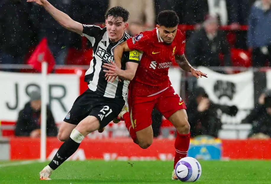 芒果网站 -包含中超赛程吃紧，纽卡斯尔冲刺阶段迎来里程碑，悬念犹存，身体对抗强度拉满的词条