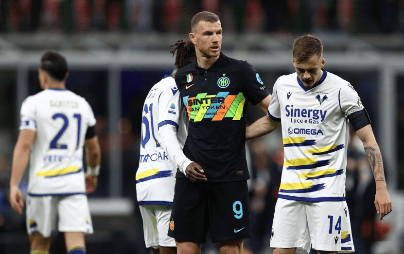 芒果网站 -关于切尔西内部会议纪要流出：窗口期造点机会，意大利杯使命明确，阵容厚度经受考验的信息